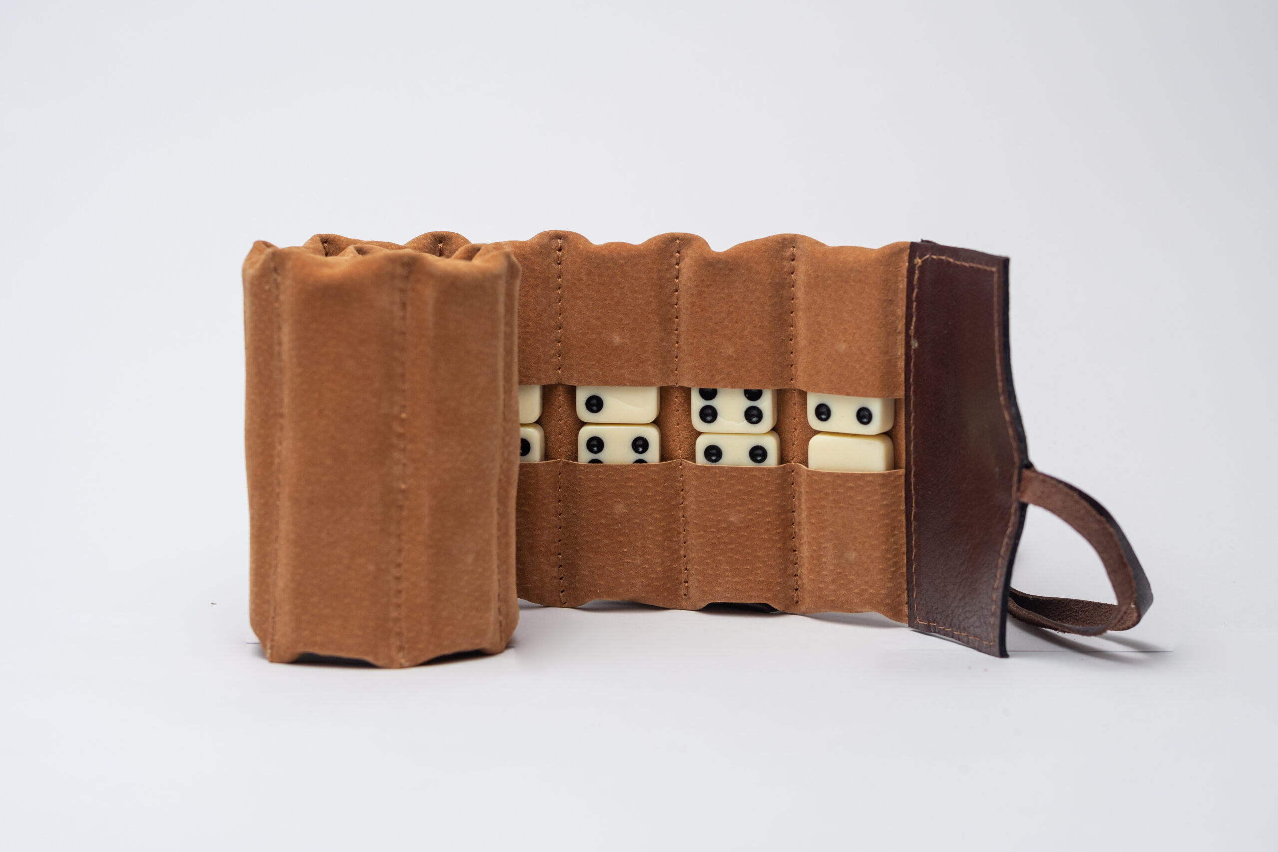 Juego-De-Domino-1.jpg
